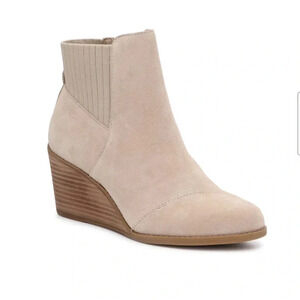 TOMS Women's Sadie Wedge Booties Suede comfortable size 7.5